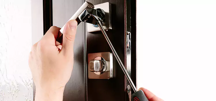 Door Lock Replacement Service Wallingford Center